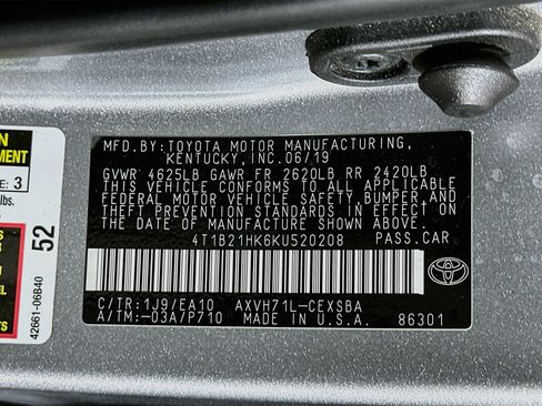 Used 2019 Toyota Camry SE w/ Audio Package FWD image 12