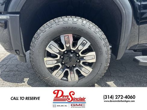 New 2026 GMC Sierra 2500 Denali w/ Denali Reserve Package AWD/4WD image 10