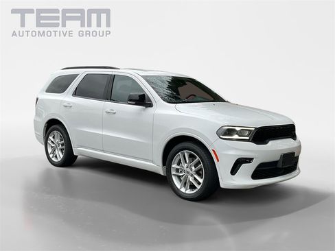 Used 2023 Dodge Durango GT image 1