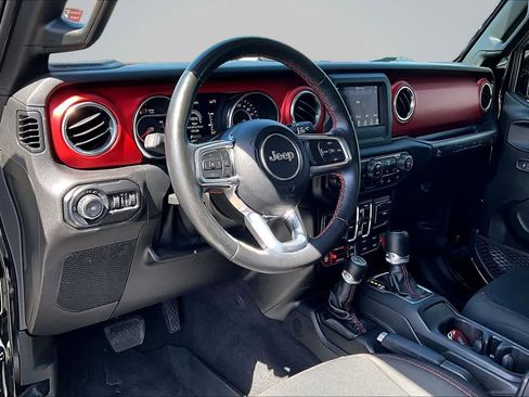 Used 2021 Jeep Wrangler Unlimited Rubicon w/ Safety Group AWD/4WD image 2