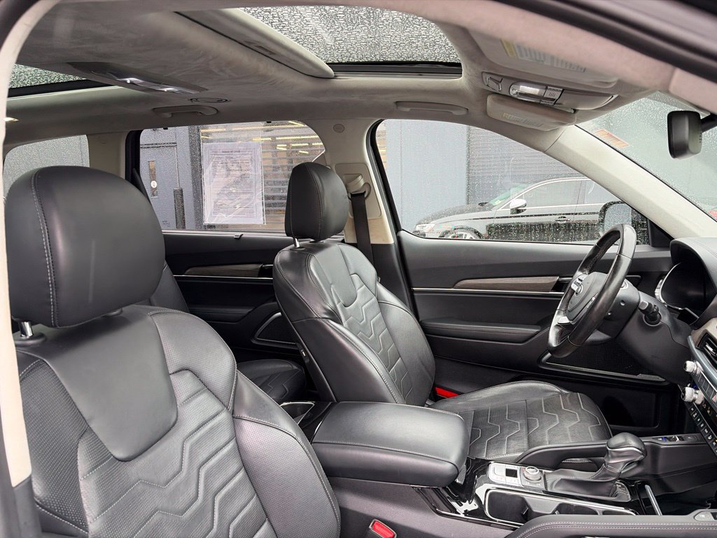 Used 2021 Kia Telluride SX w/ SX Prestige Package AWD/4WD image 9