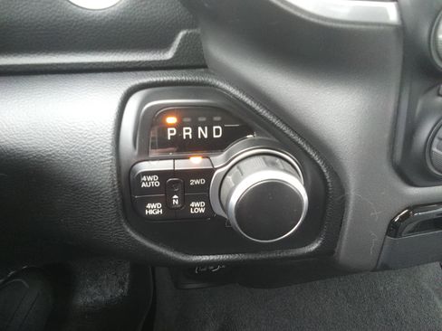 Used 2020 RAM 1500 Big Horn image 16