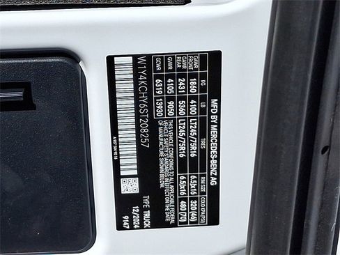 Used 2025 Mercedes-Benz Sprinter 2500 image 26