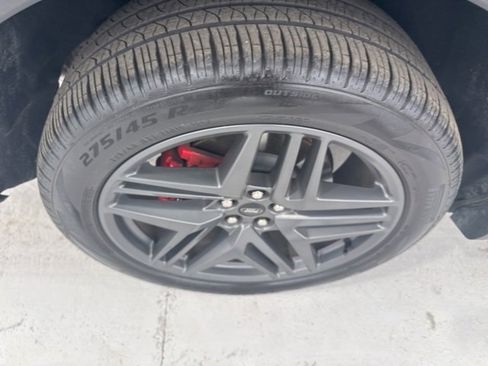 Used 2025 Ford Explorer ST-Line w/ Premium Package image 10