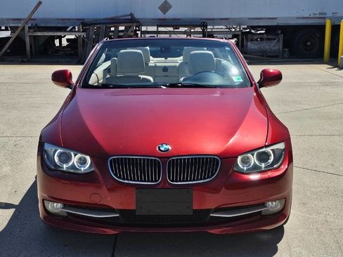 Used 2011 BMW 335i Convertible image 8