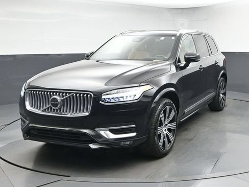 Used 2023 Volvo XC90 B6 Ultimate w/ Protection Package Premier AWD/4WD image 3