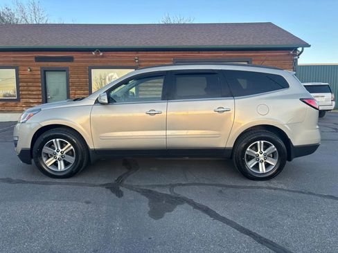 Used 2015 Chevrolet Traverse LT image 8