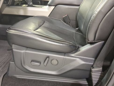 Used 2020 Ford F150 Lariat w/ Equipment Group 502A Luxury AWD/4WD image 13