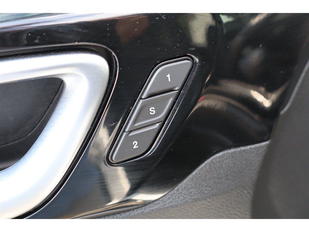 Used 2022 Jeep Compass Limited w/ Elite Group AWD/4WD image 34