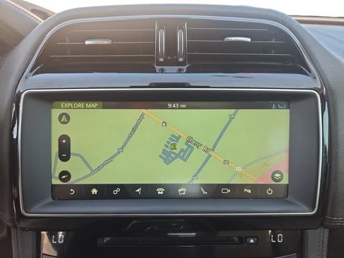 Used 2019 Jaguar F-PACE Portfolio AWD/4WD image 25