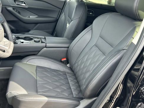 New 2026 Nissan Rogue Platinum w/ Platinum Premium Package AWD/4WD image 13
