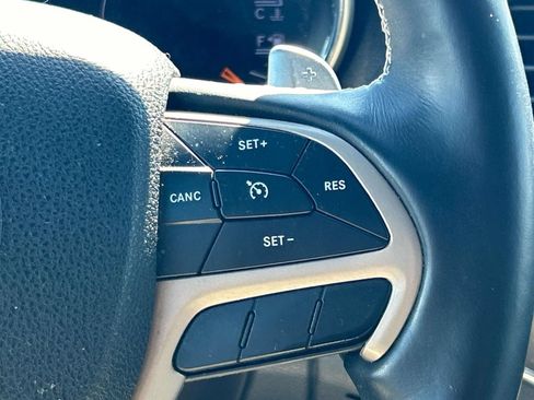 Used 2017 Jeep Grand Cherokee Limited AWD/4WD image 34