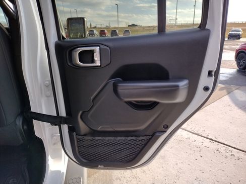 Used 2020 Jeep Wrangler Unlimited Sport image 26