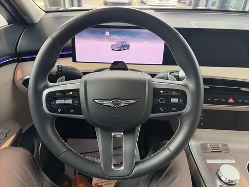 Certified 2026 Genesis GV70 2.5T Select AWD/4WD image 5