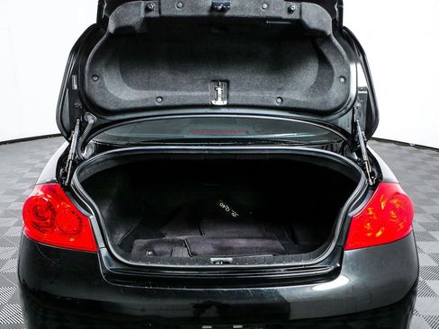 Used 2015 INFINITI Q40 w/ Moonroof Package RWD image 29