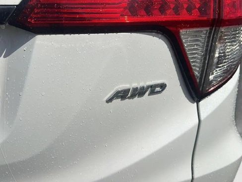 Used 2019 Honda HR-V EX-L image 7