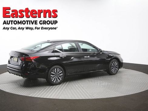Used 2023 Nissan Altima 2.5 SV w/ SV Premium Package AWD/4WD image 43