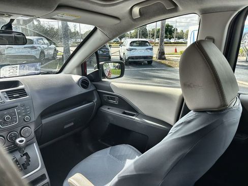 Used 2015 MAZDA MAZDA5 Grand Touring image 11