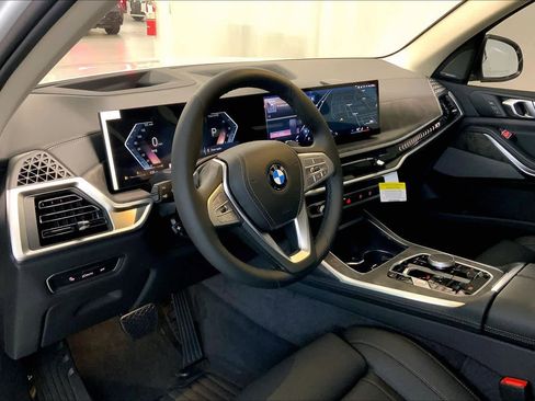 New 2026 BMW X7 xDrive40i image 8