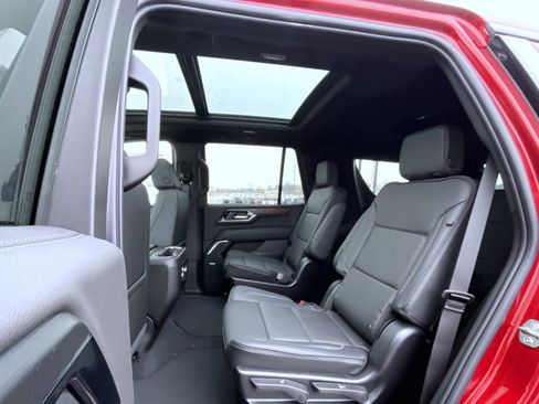 New 2026 GMC Yukon Denali w/ Sun & Power Step Package image 19