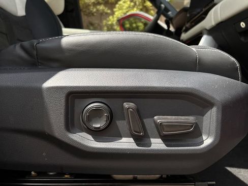 Used 2023 Toyota Tundra Capstone AWD/4WD image 33