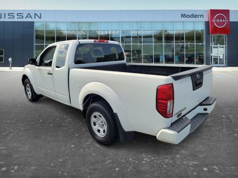 Used 2019 Nissan Frontier S RWD image 7