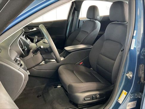 Used 2024 Chevrolet Malibu LT FWD image 3