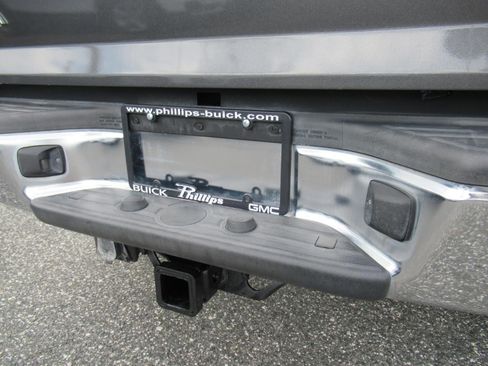 Used 2014 Toyota Tacoma PreRunner w/ SR5 Package RWD image 31