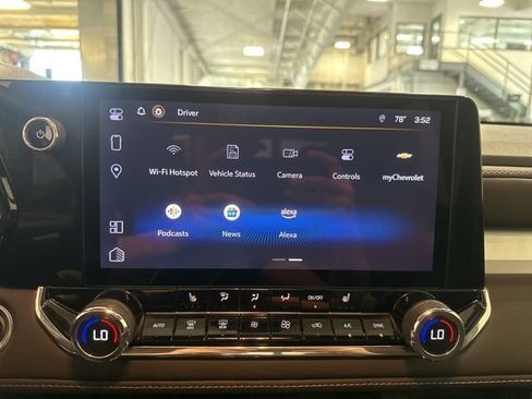 Used 2023 Chevrolet Colorado LT w/ LT Convenience Package II AWD/4WD image 24