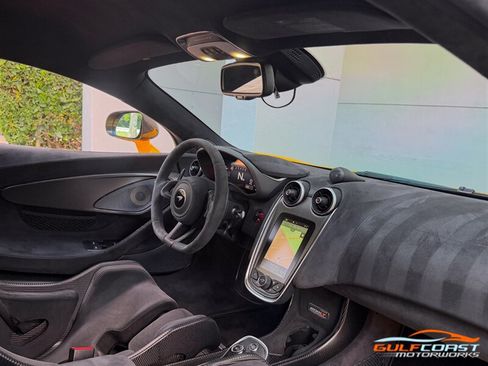 Used 2019 McLaren 600LT RWD image 33