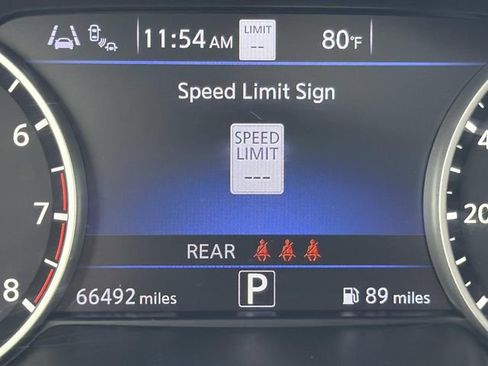 Used 2023 Nissan Maxima Platinum w/ Sport Mat Group FWD image 25