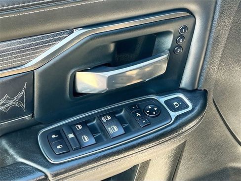 Used 2020 RAM 3500 Limited image 11