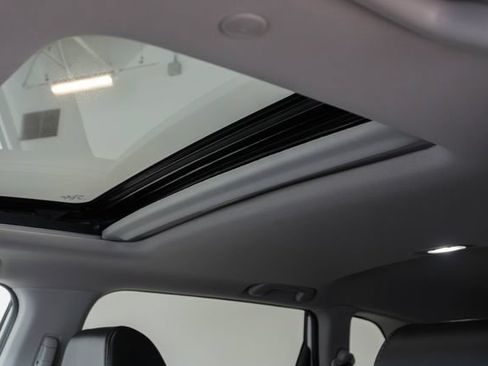 Certified 2025 Honda CR-V EX-L image 4