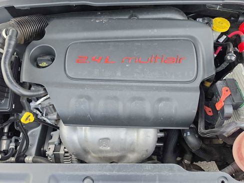 Used 2019 Jeep Compass Limited FWD image 13