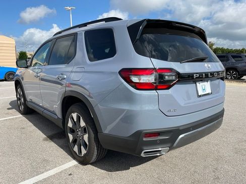 Certified 2026 Honda Pilot Elite image 6