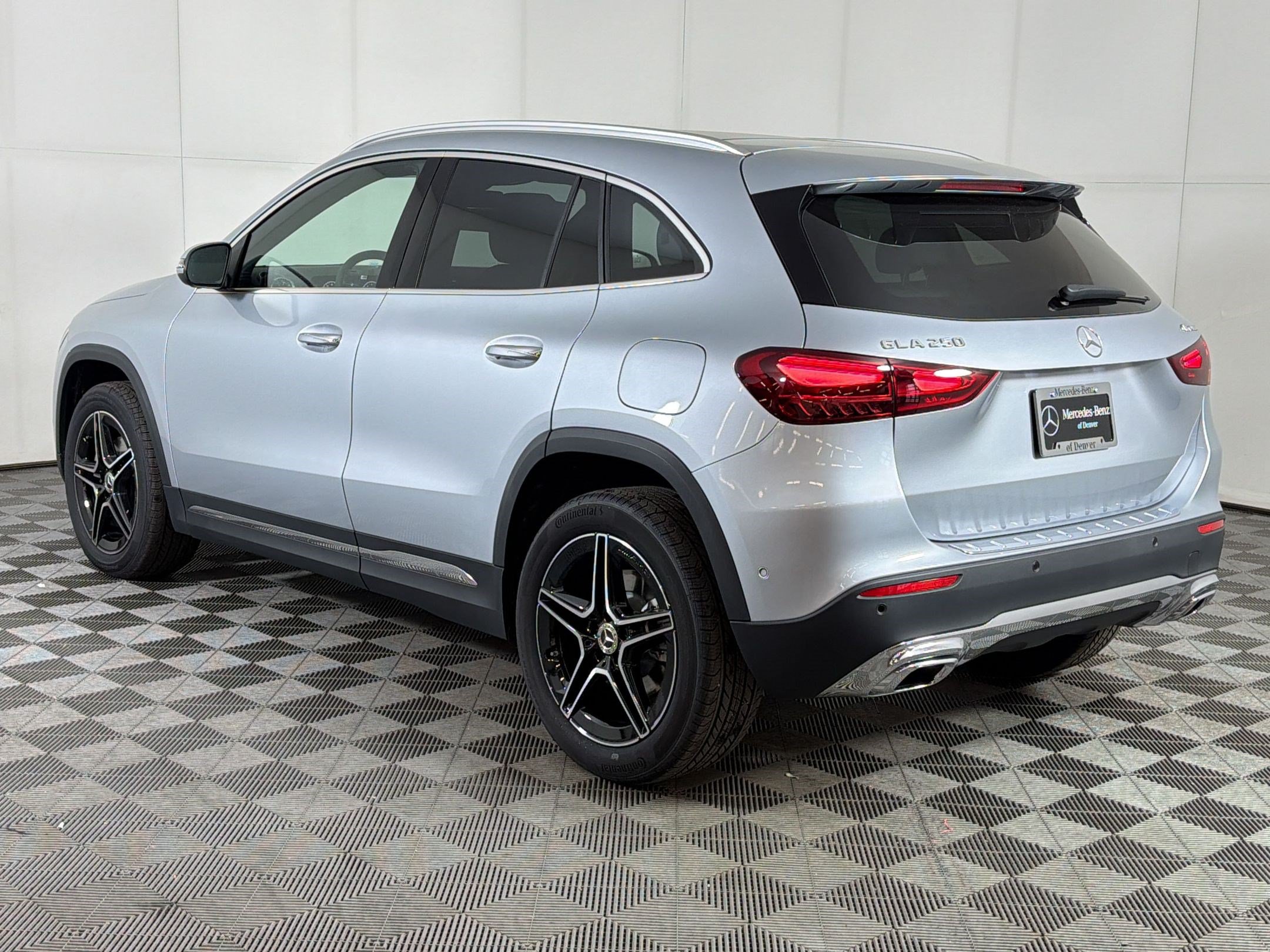 Certified 2026 Mercedes-Benz GLA 250 4MATIC image 3