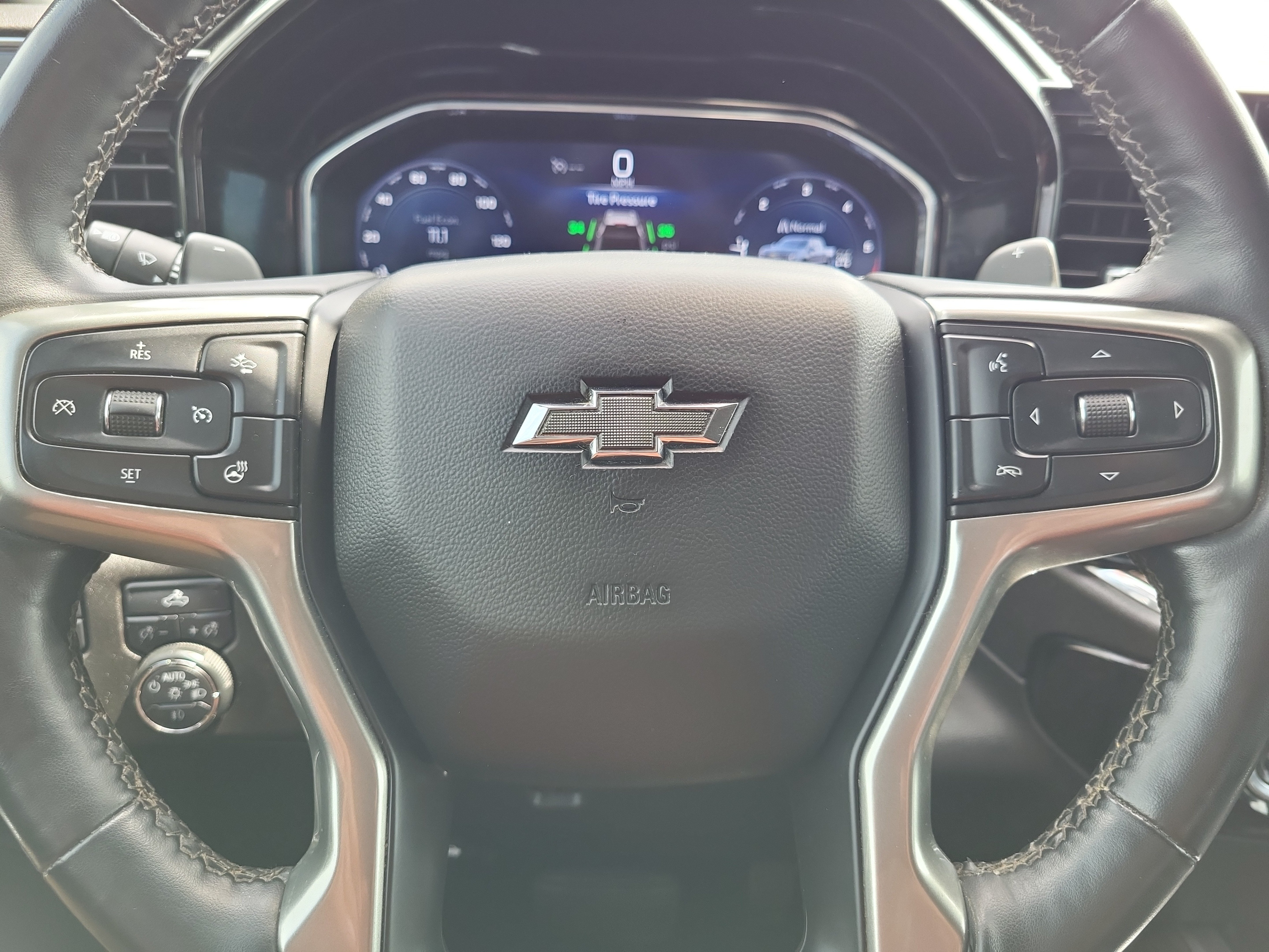 Used 2023 Chevrolet Silverado 1500 RST AWD/4WD image 18