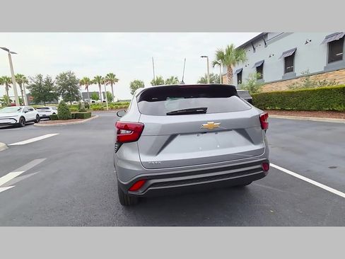 New 2026 Chevrolet Trax LS w/ Driver Confidence Package FWD image 19