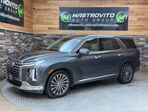 Used 2023 Hyundai Palisade Calligraphy w/ Cargo Package AWD/4WD image 3