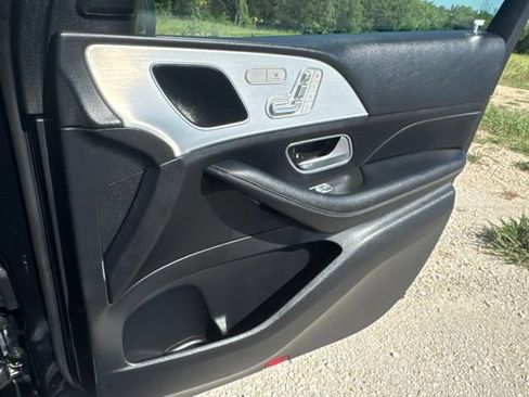 Used 2024 Mercedes-Benz GLE 450e 4MATIC image 18