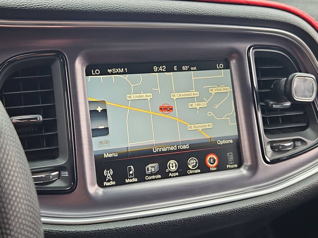 Used 2016 Dodge Challenger R/T RWD image 23