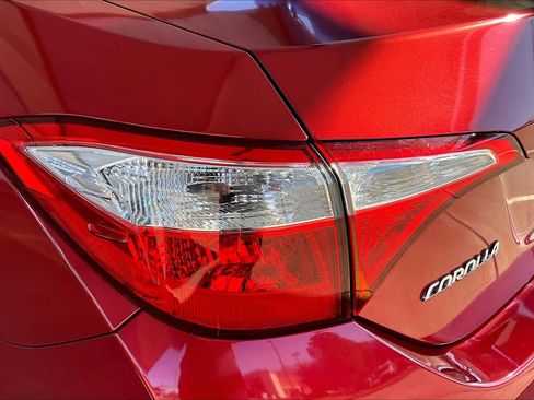 Used 2016 Toyota Corolla LE image 28