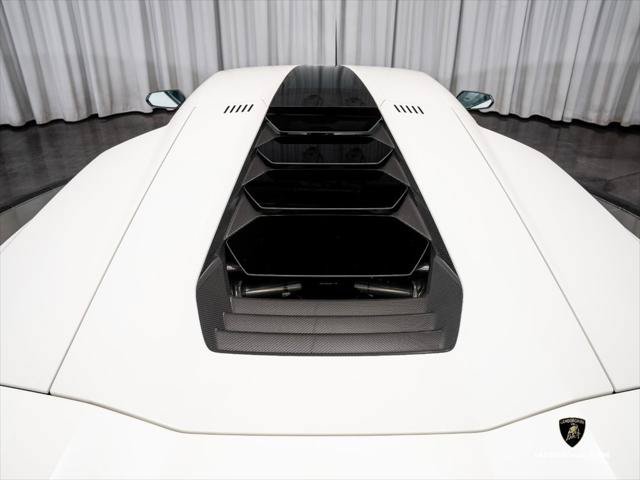 Used 2022 Lamborghini Aventador Countach AWD/4WD image 35