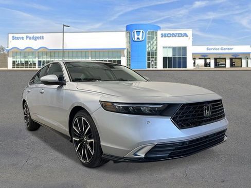 New 2026 Honda Accord Touring image 8