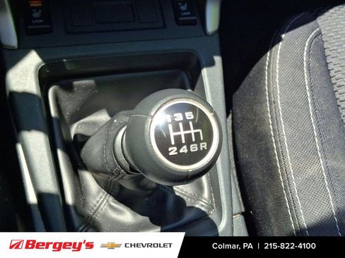 Used 2015 Subaru Forester 2.5i Premium AWD/4WD image 19