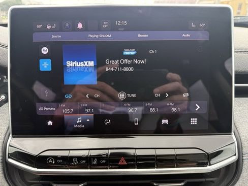 Certified 2022 Jeep Compass Latitude w/ Convenience Group image 22