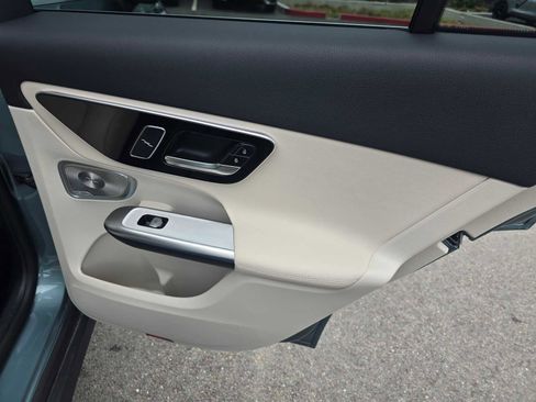 Used 2026 Mercedes-Benz GLC 300 4MATIC image 13