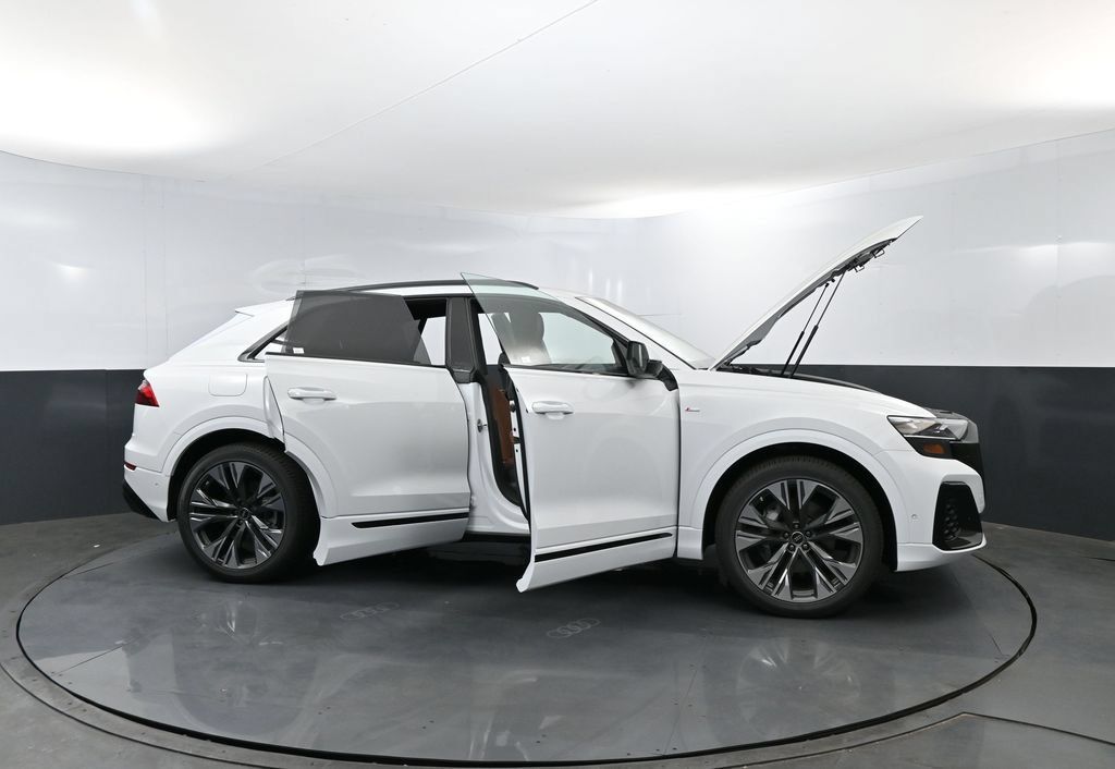 New 2026 Audi Q8 Premium Plus AWD/4WD image 30