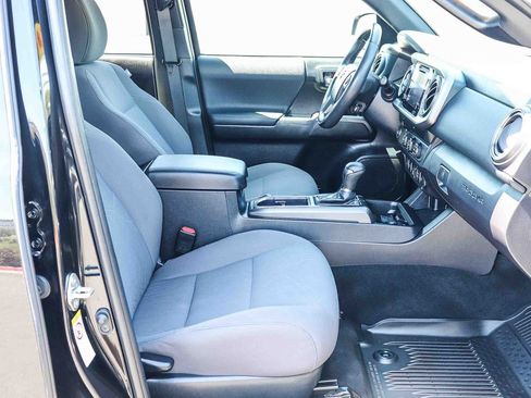 Certified 2019 Toyota Tacoma TRD Sport w/ Technology Package RWD image 20