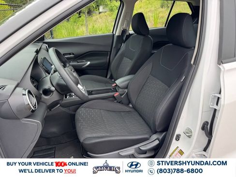 Used 2023 Nissan Kicks SV FWD image 17